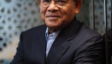 Dua Tahun Prabowo: Antara Negara Kuat dan Pemerintahan Efektif