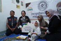 Bunda PAUD Banjarmasin Salurkan Tabungan Pendidikan Rp5 Juta untuk Anak Guru Honorer yang Wafat