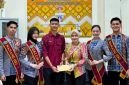 BRI Branch Office Amuntai Dukung Pelestarian Budaya Daerah Melalui Bantuan Dana Untuk Pawadahan Nanang Galuh HSU