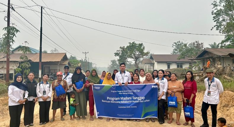 Bergerak Nasional, PNM Salurkan Ribuan Paket Bantuan untuk Warga Terdampak Karhutla di Kalbar