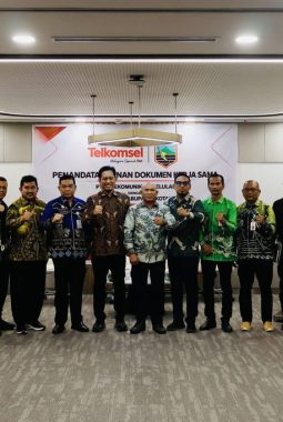 Bupati Kotabaru Perkuat Transformasi Digital Lewat Kerjasama Dengan Telkomsel