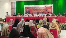 Dorong Percepatan Verifikasi Desil, Saut Samosir Serap Asprasi Warga Pelambuan dan Kuin Cerucuk Dorong Percepatan Verifikasi Desil, Saut Samosir Serap Asprasi Warga Pelambuan dan Kuin Cerucuk
