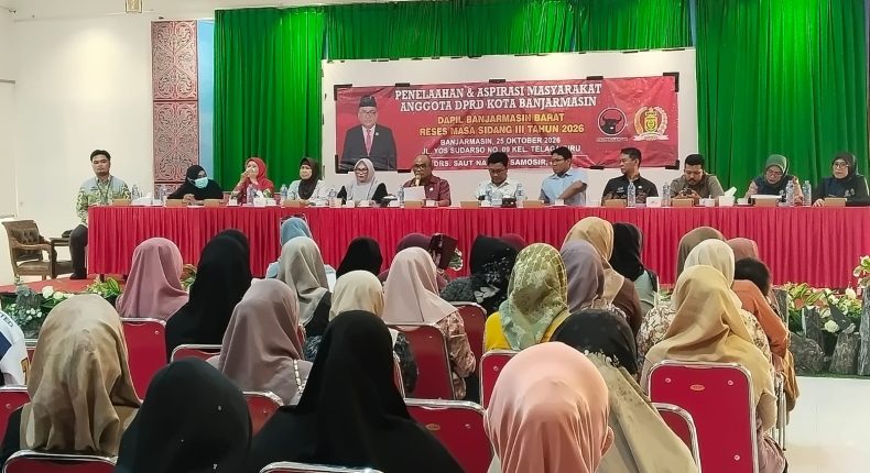 Dorong Percepatan Verifikasi Desil, Saut Samosir Serap Asprasi Warga Pelambuan dan Kuin Cerucuk